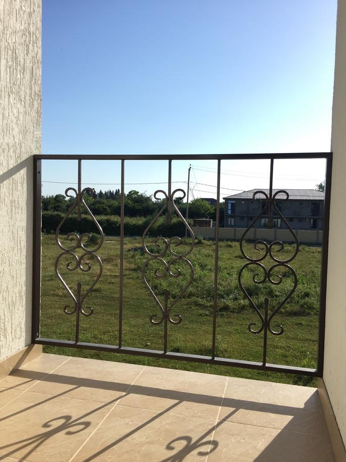 Solomon Hotel Alakhadze Bagian luar foto